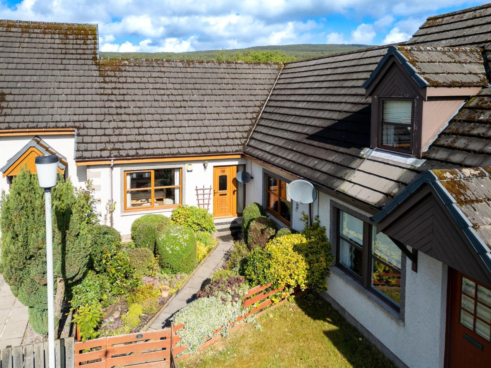 Holiday Home Braeriach By Interhome Aviemore Bagian luar foto